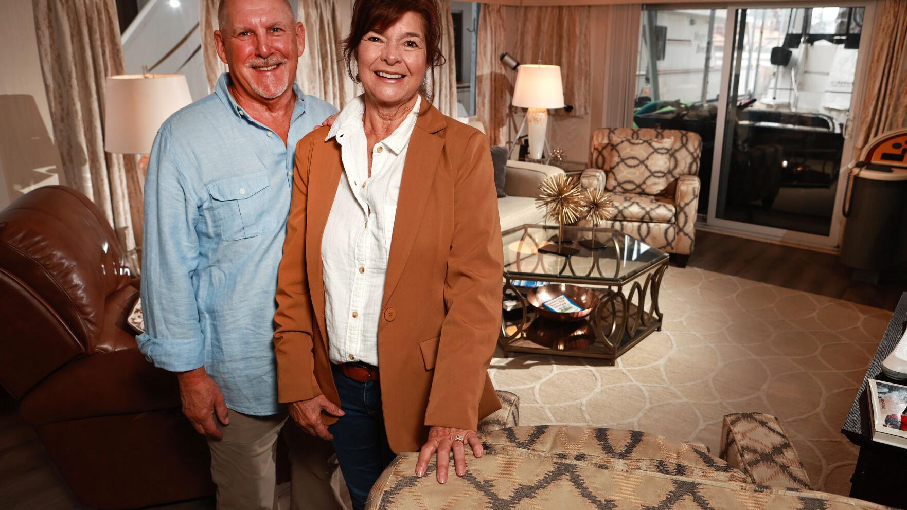 Chillin' The Most: Iuka houseboat is ideal for hosting dinner parties, cruising the Tennessee River